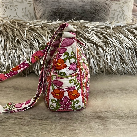 VERA BRADLEY Lilli Bell On The Go Crossbody Pink Green White Tulip Floral 2013 - Picture 5 of 16